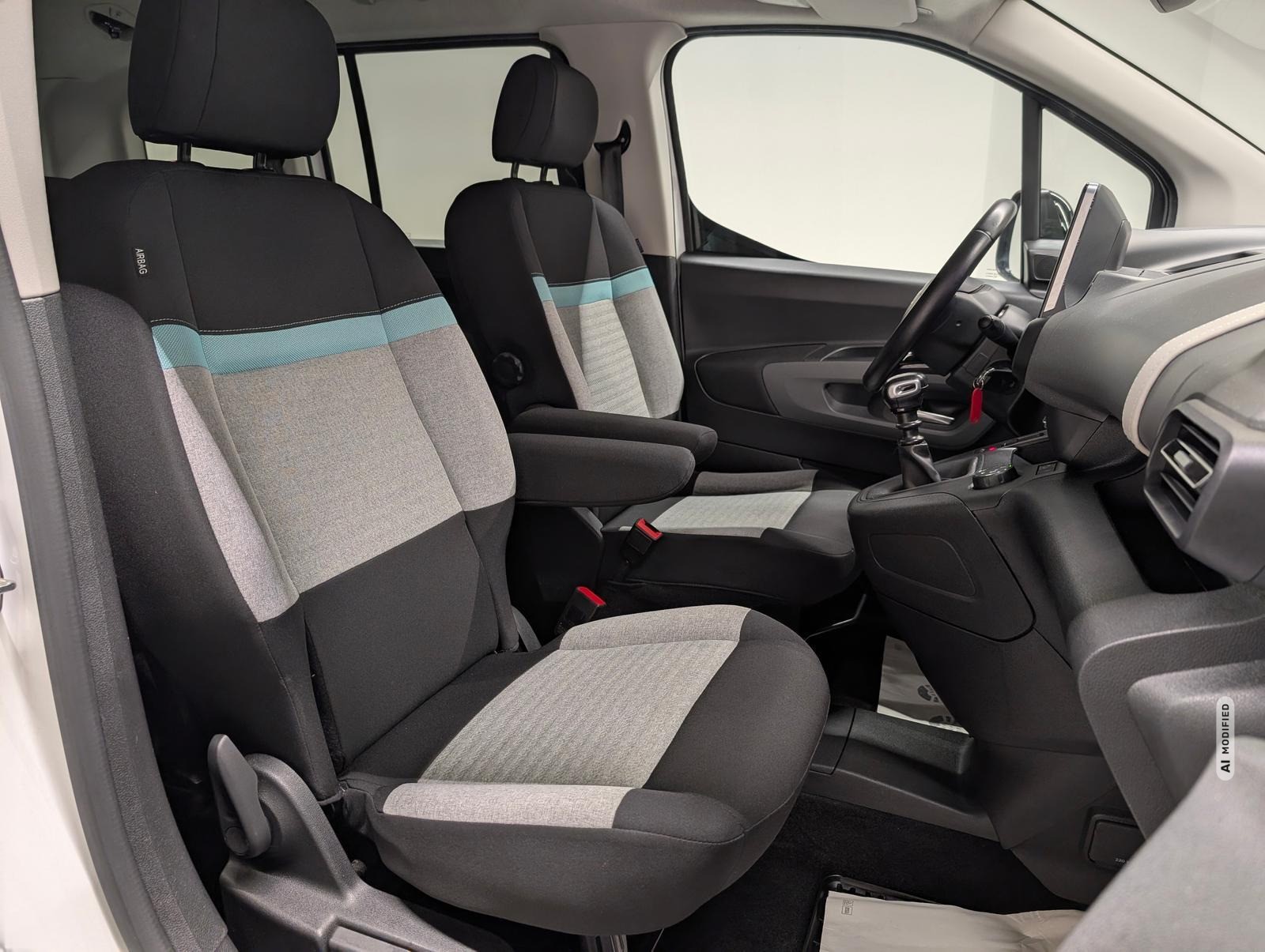 Citroën Berlingo Shine M Navi/ACC/HUD/AHK/Kam/DAB/17-LM