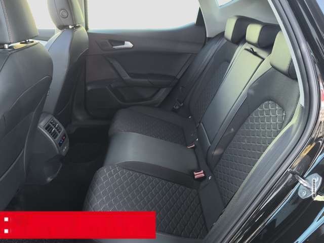 Seat Leon 2.0 TDI DSG FR LED NAVI PANO AHK