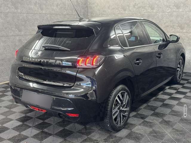 Peugeot 208 1.2 Allure Pack Navi*LED*Tempo*Kam*CarPlay*