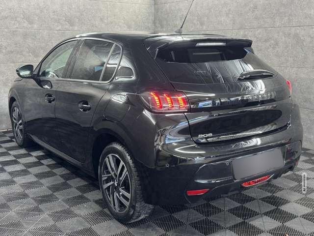 Peugeot 208 1.2 Allure Pack Navi*LED*Tempo*Kam*CarPlay*