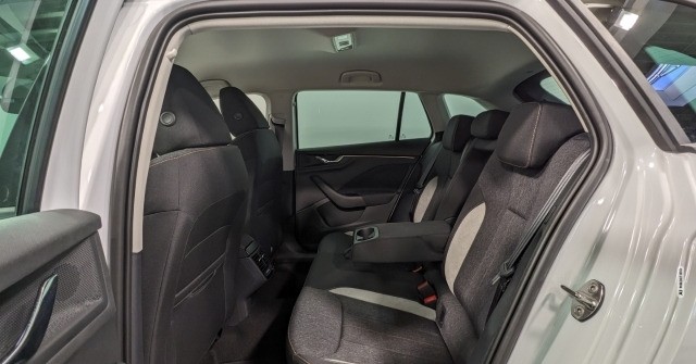 Skoda Scala Tour 1.5TSI Matrix-LED Navi digital Cockpit Parklenkass.
