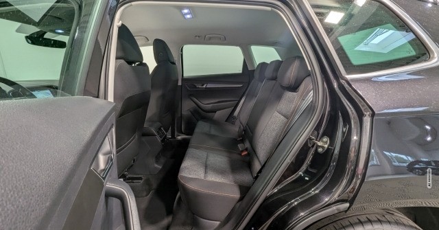 Skoda Karoq Clever 1.5 TSI DSG LED CarPlay Kessy DAB
