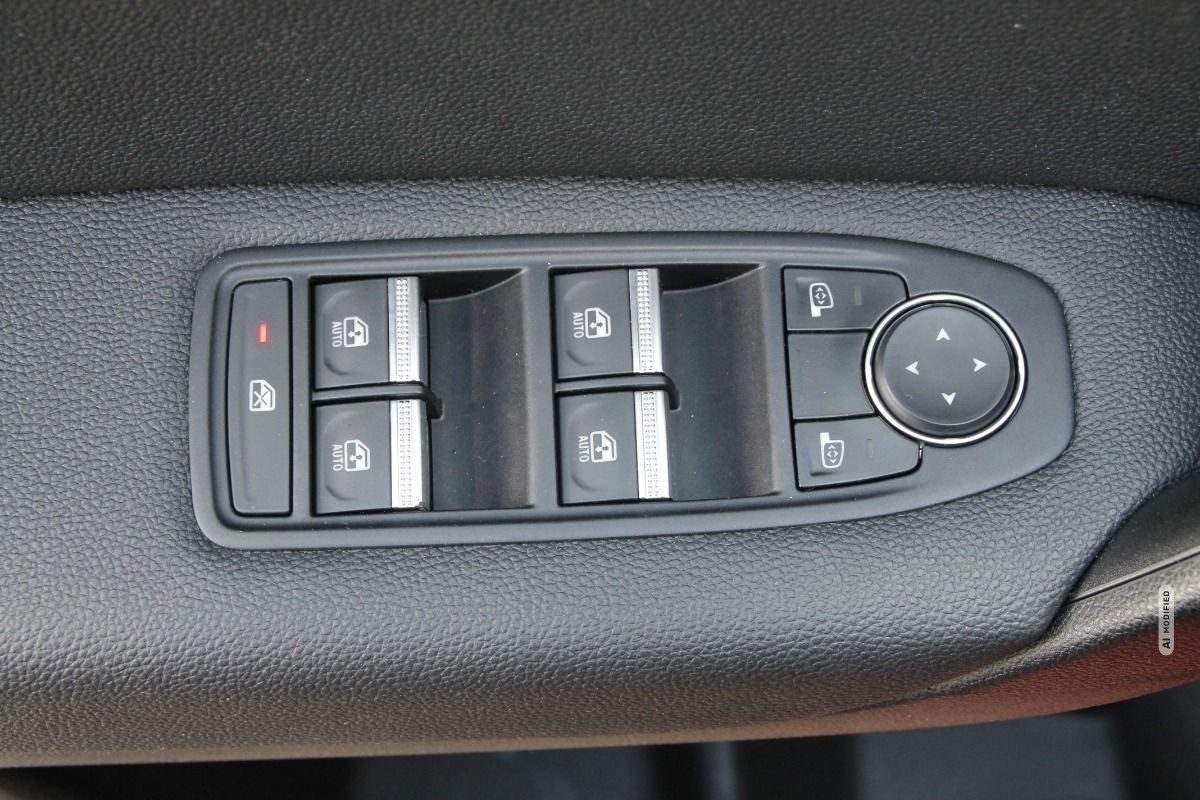Renault Captur Techno Mild Hybrid 140