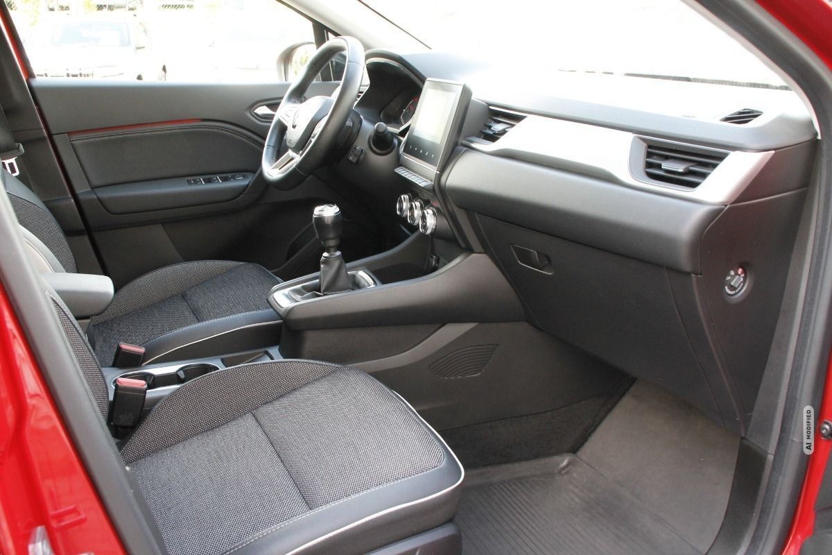 Renault Captur Techno Mild Hybrid 140