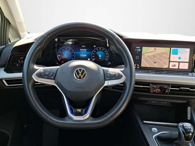 Volkswagen Golf VIII 1.5 TSI R-Line OPF KLIMA / AHK / NAVI / ACC /