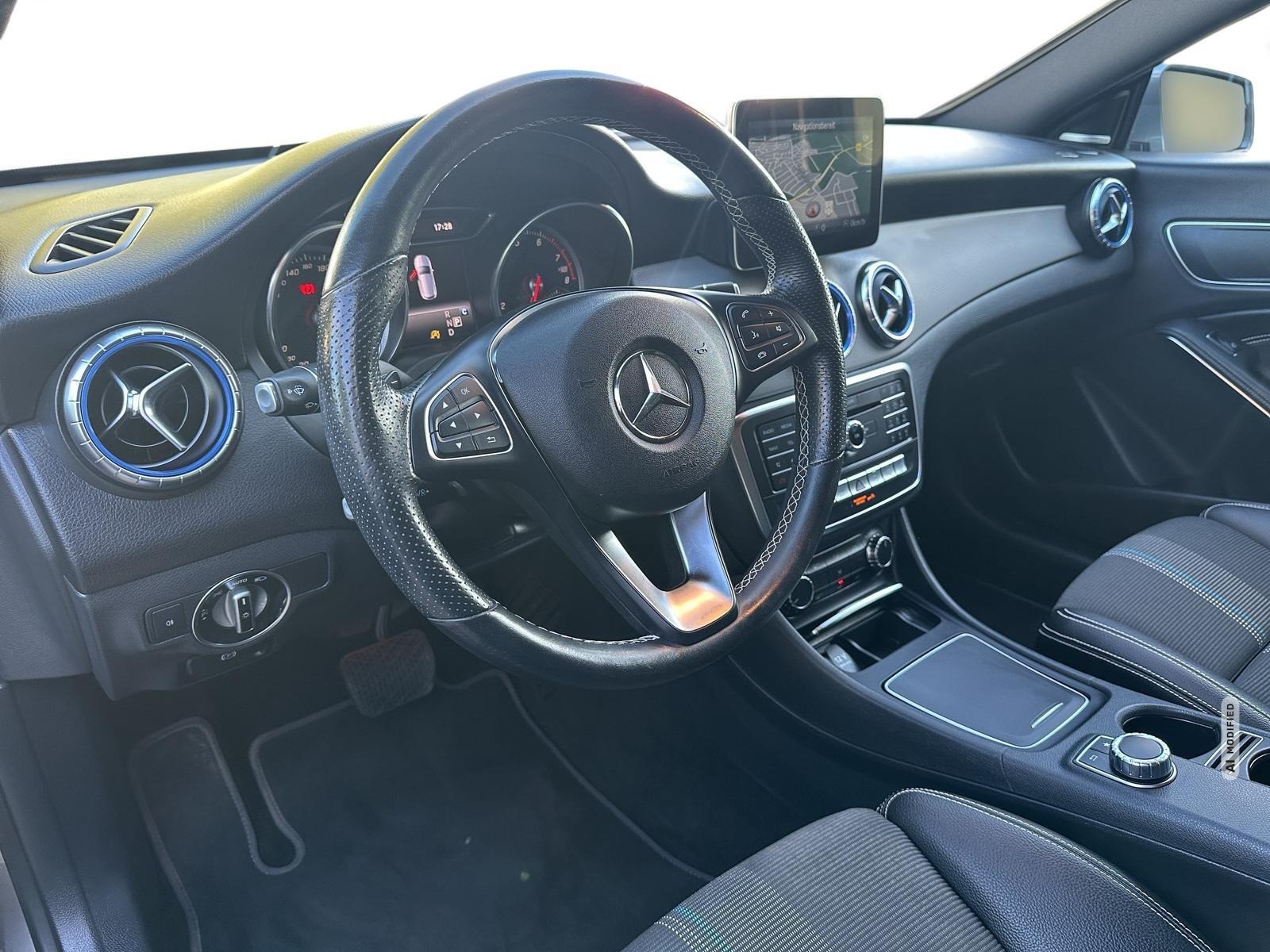 Mercedes-Benz CLA 200 Shooting Brake CLA 200 SB LED/H&K/Navi/el. Heck/AHK/Kam/SHZ