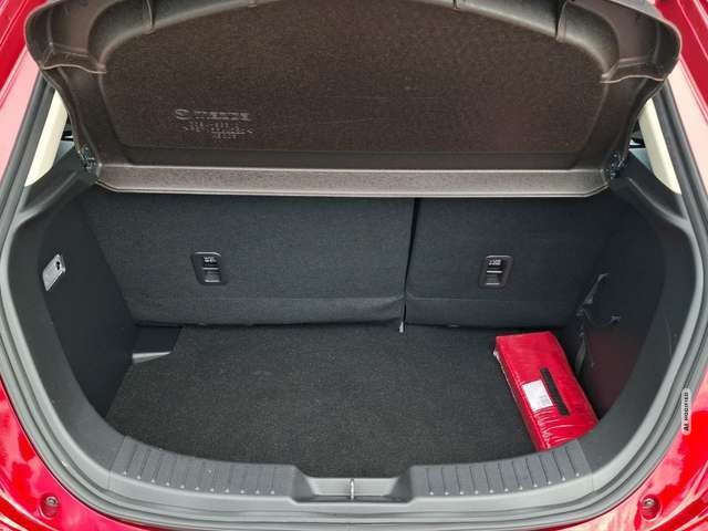 Mazda 2 2 Center-Line 1.5 KLIMA / LED / DAB+ / NAVI / TEMP