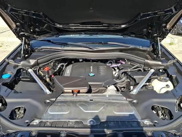 BMW X3 xDrive 20 d Mild-Hybrid AUTOMATIK / AHK / LEDER /