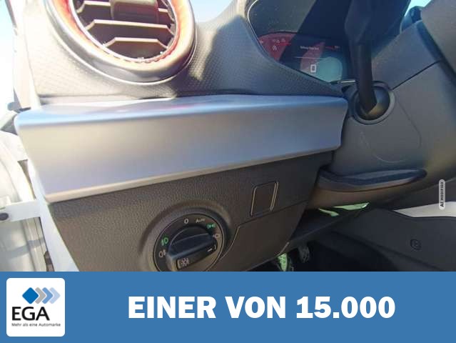 Seat Arona 1.0 TSI FR VIRTUAL-COCKPIT+NAVI-PRO+KAMERA