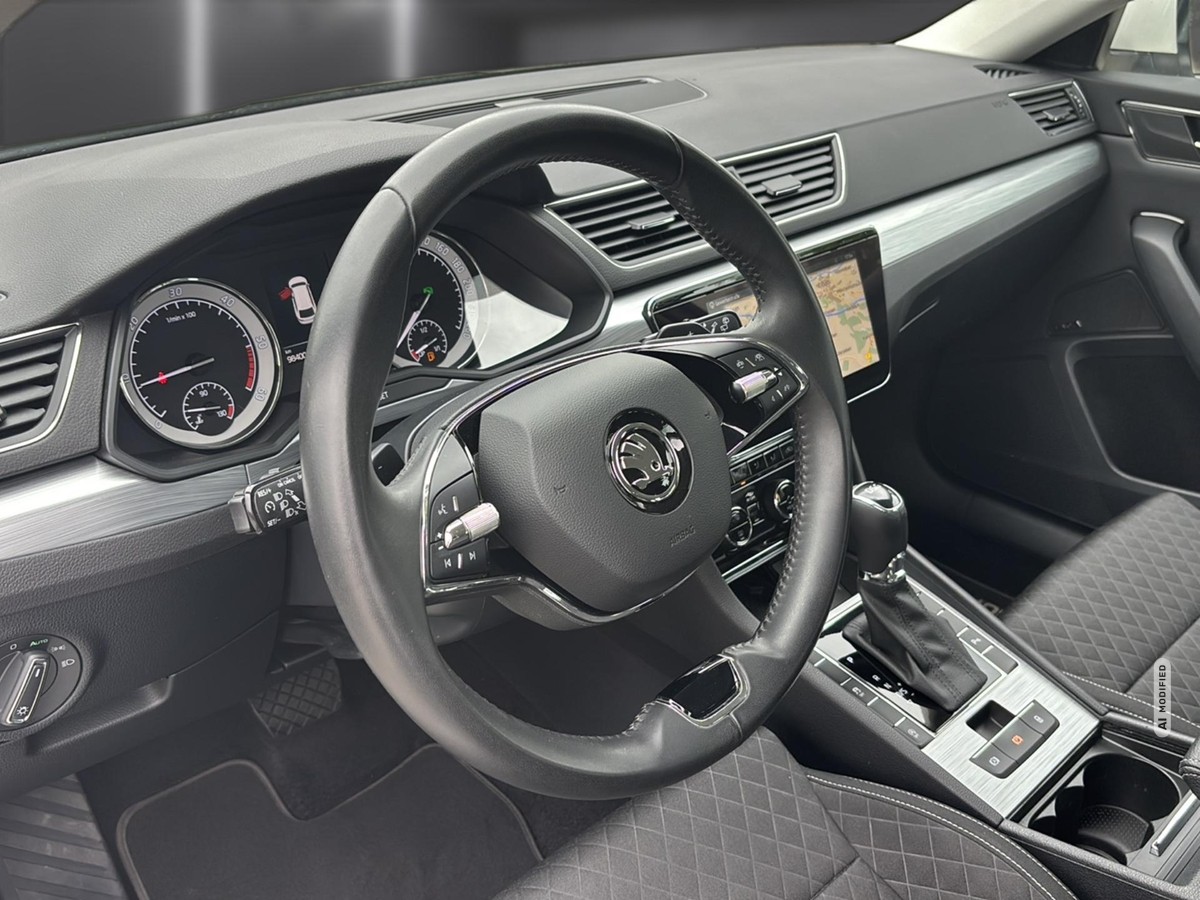 Skoda Superb Combi 2.0 TDI Ambition *LED*NAVI*KLIMA