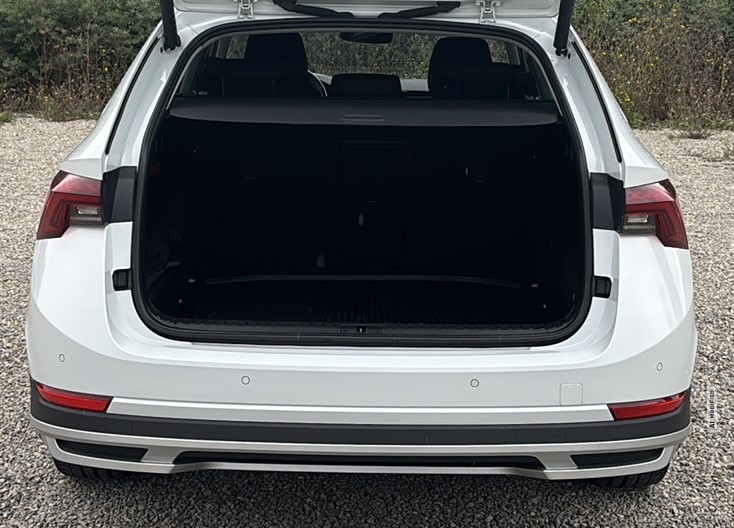 Skoda Octavia Combi 2.0 TDI DPF Scout 4x4 *LED*SHZ*LRH*NAVI*KLIMA