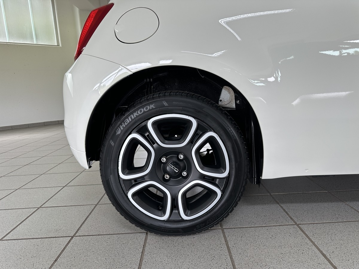 Fiat 500 1.0 Mild Hybrid Club Klima CarPlay