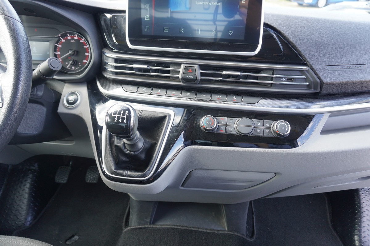 Maxus Deliver 9  2.0 Transporter L3H2 LUXURY LED Kamera 