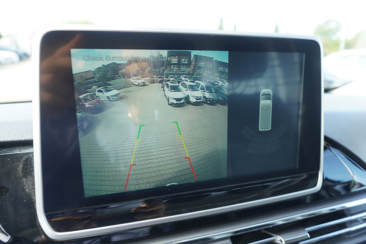 Maxus Deliver 9  2.0 Transporter L3H2 LUXURY LED Kamera 