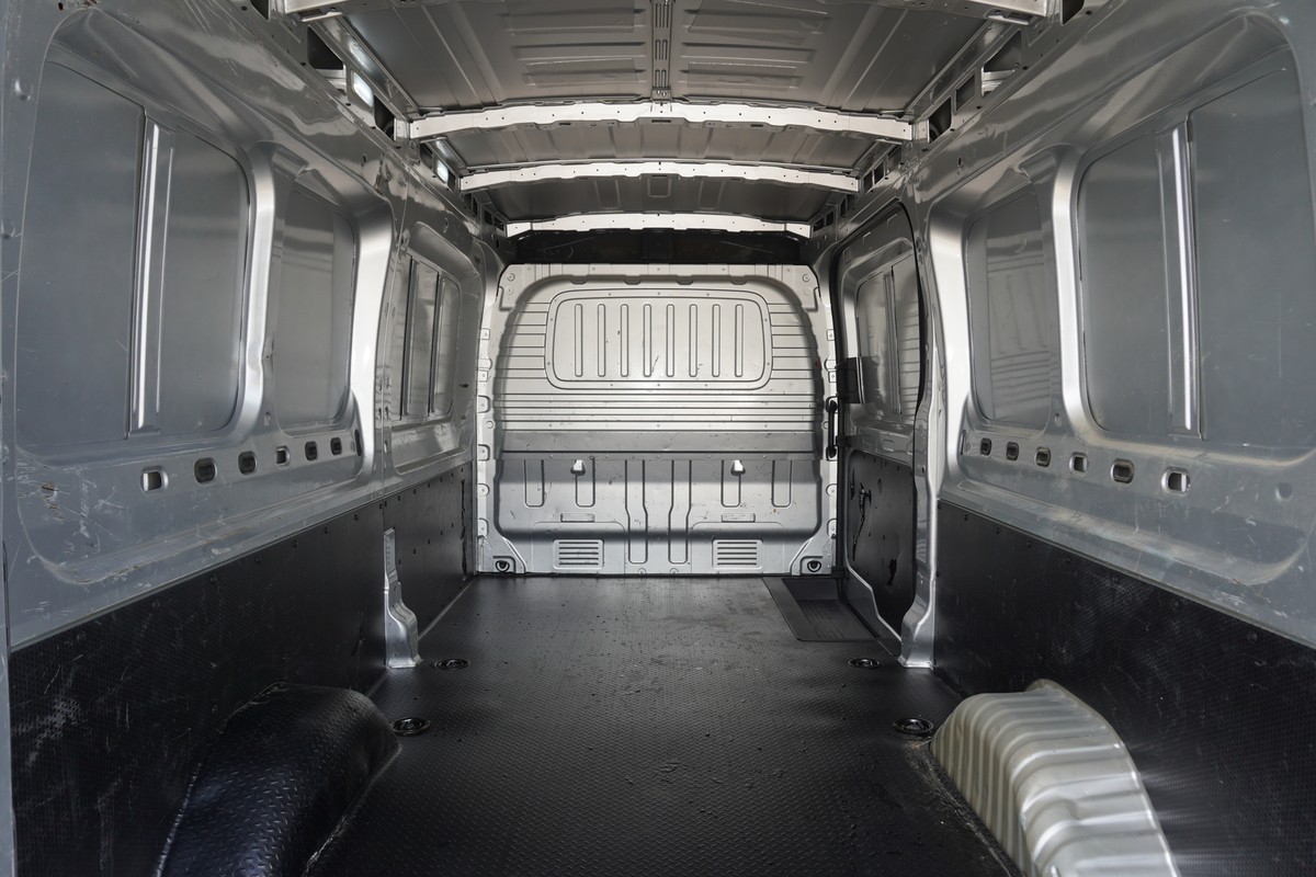 Maxus Deliver 9  2.0 Transporter L3H2 LUXURY LED Kamera 