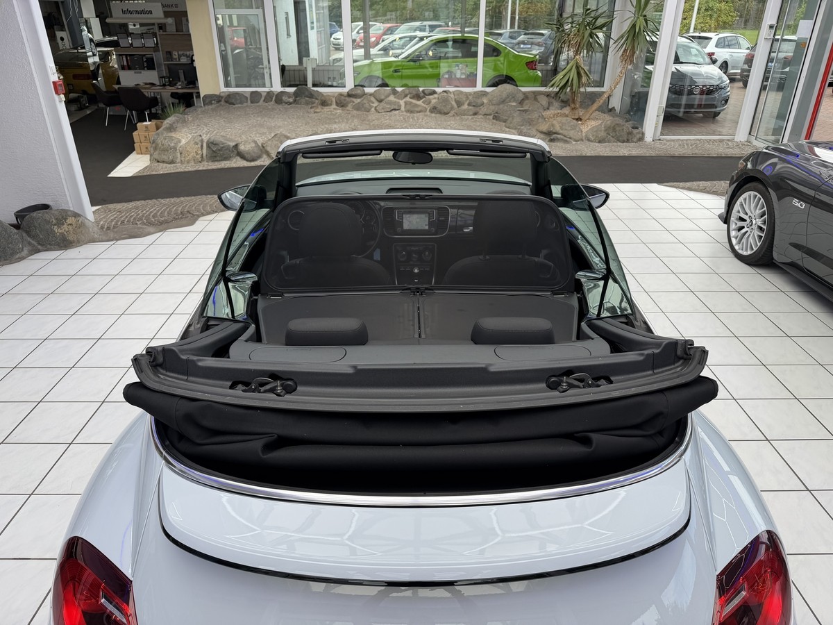 Volkswagen Beetle Cabriolet 1.4 TSI BMT R-Line 