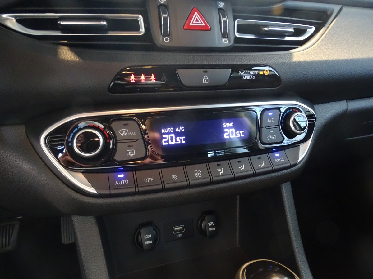 Hyundai i30 cw 1.0 T-GDI Edition 30 Automatik