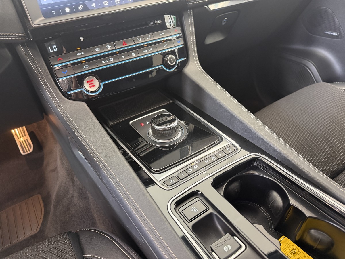 Jaguar F-Pace F-PACE 20d R-Sport AWD