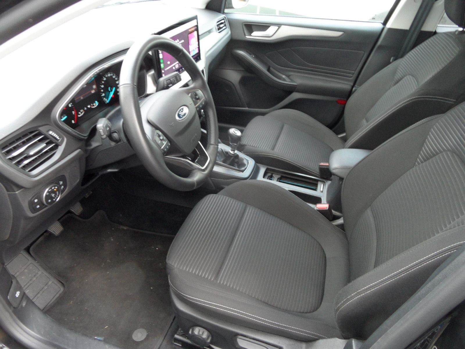 Ford Focus 1,0 Turnier Titanium+Navi-SYNC4+Sitzhzg.