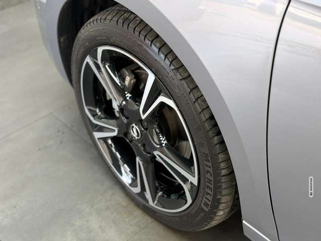Opel Corsa GS Line 1.2 |PANO|AHK|KAM|LED|ALLWETTER|LM