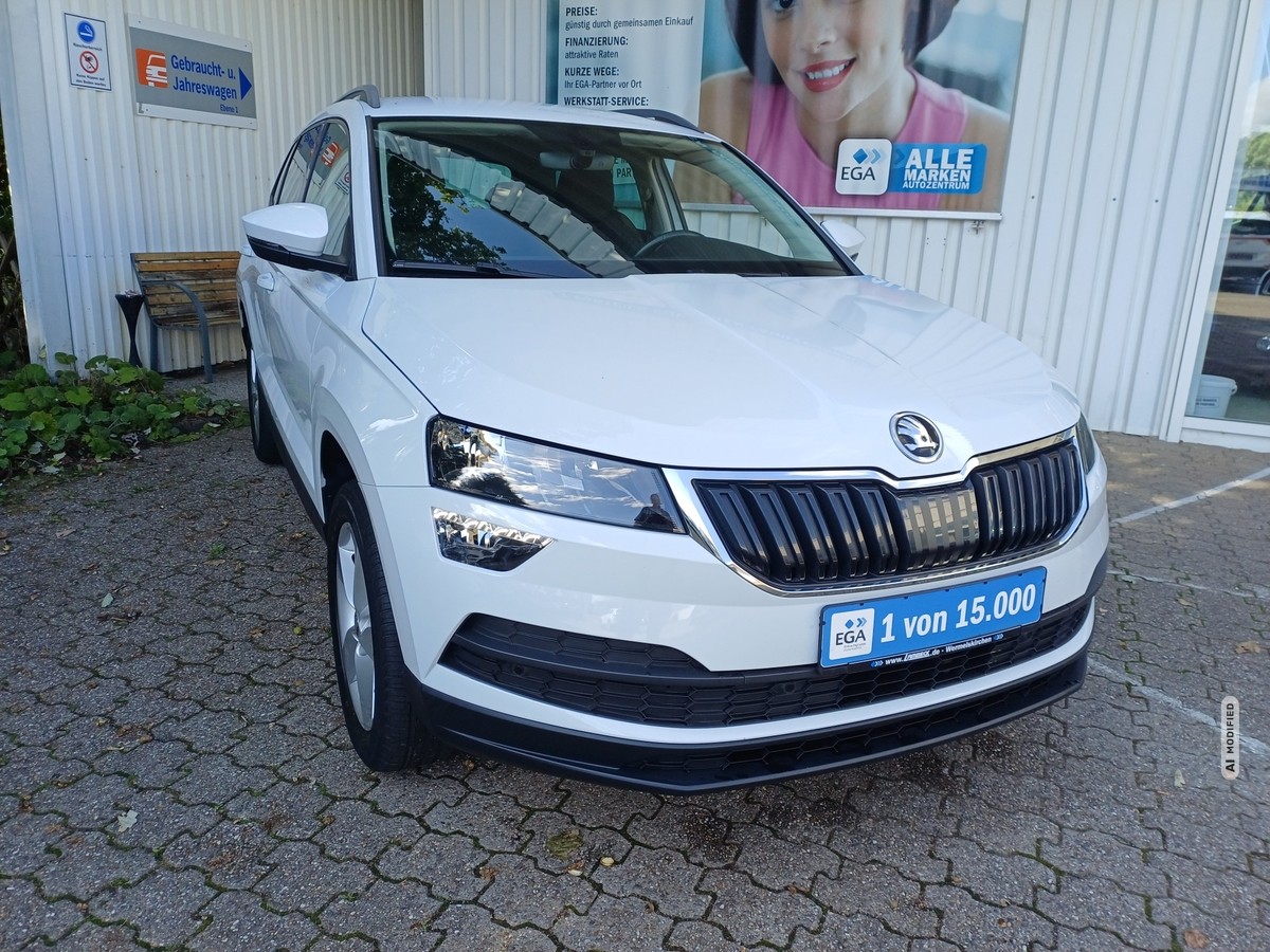 Skoda Karoq 1.0 TSI AMBITION DSG GREEN-TEC ALU KLIMA LED TEMPO PDC