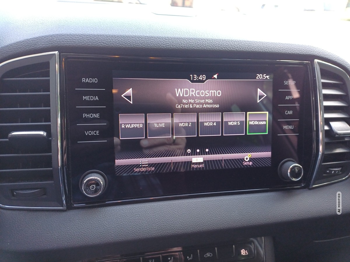 Skoda Karoq 1.0 TSI AMBITION DSG GREEN-TEC ALU KLIMA LED TEMPO PDC