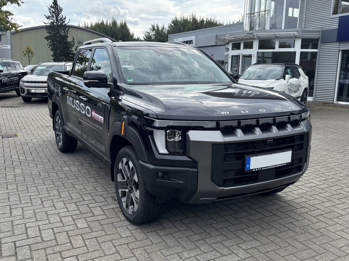 KGM Musso Grand Lux 2.2 Di 4WD 