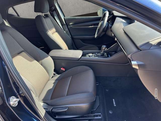Mazda 3 EXCLUSIVE ++Matrix+360°Kamera++