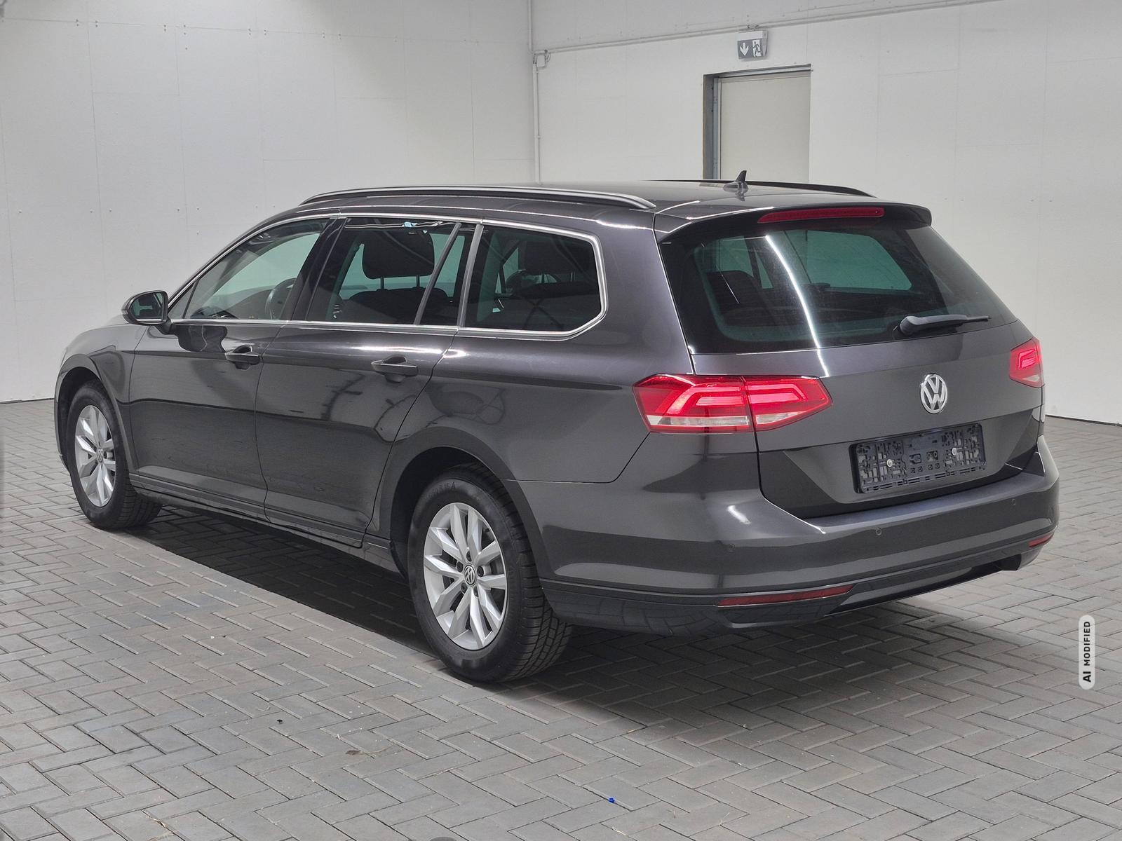 Volkswagen Passat Variant LED/Navi/SHZ/ACC/PDC/BT/16-LM
