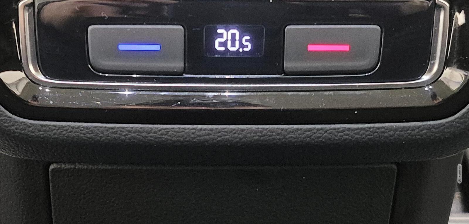 Volkswagen Passat Variant LED/Navi/SHZ/ACC/PDC/BT/16-LM