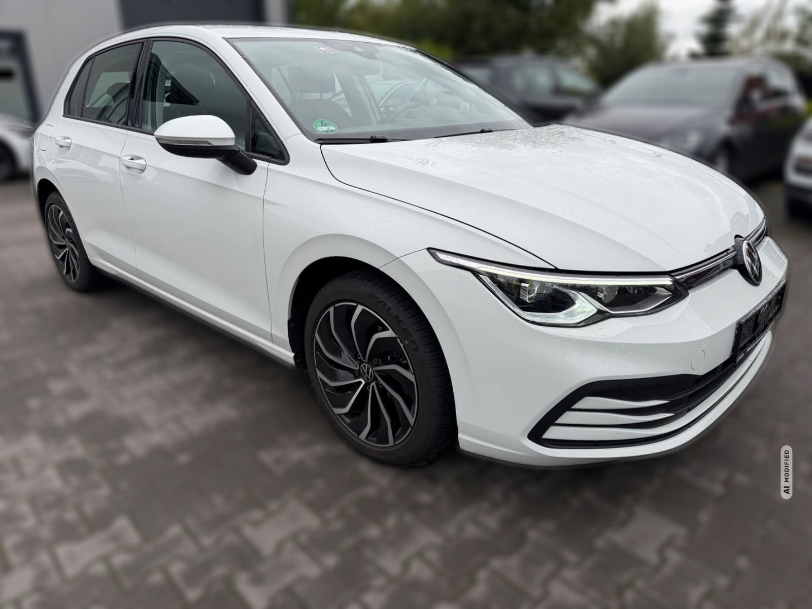 Volkswagen Golf VIII 1,0 TSI Life LANE SIDE ACC AMBIENTE