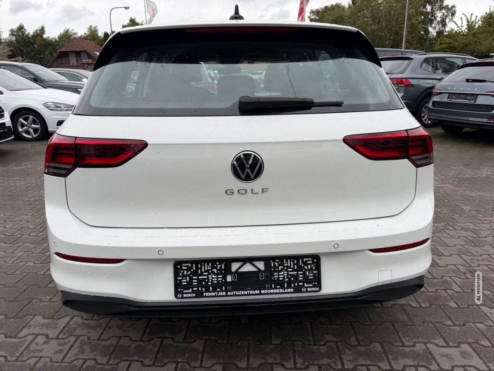 Volkswagen Golf VIII 1,0 TSI Life LANE SIDE ACC AMBIENTE