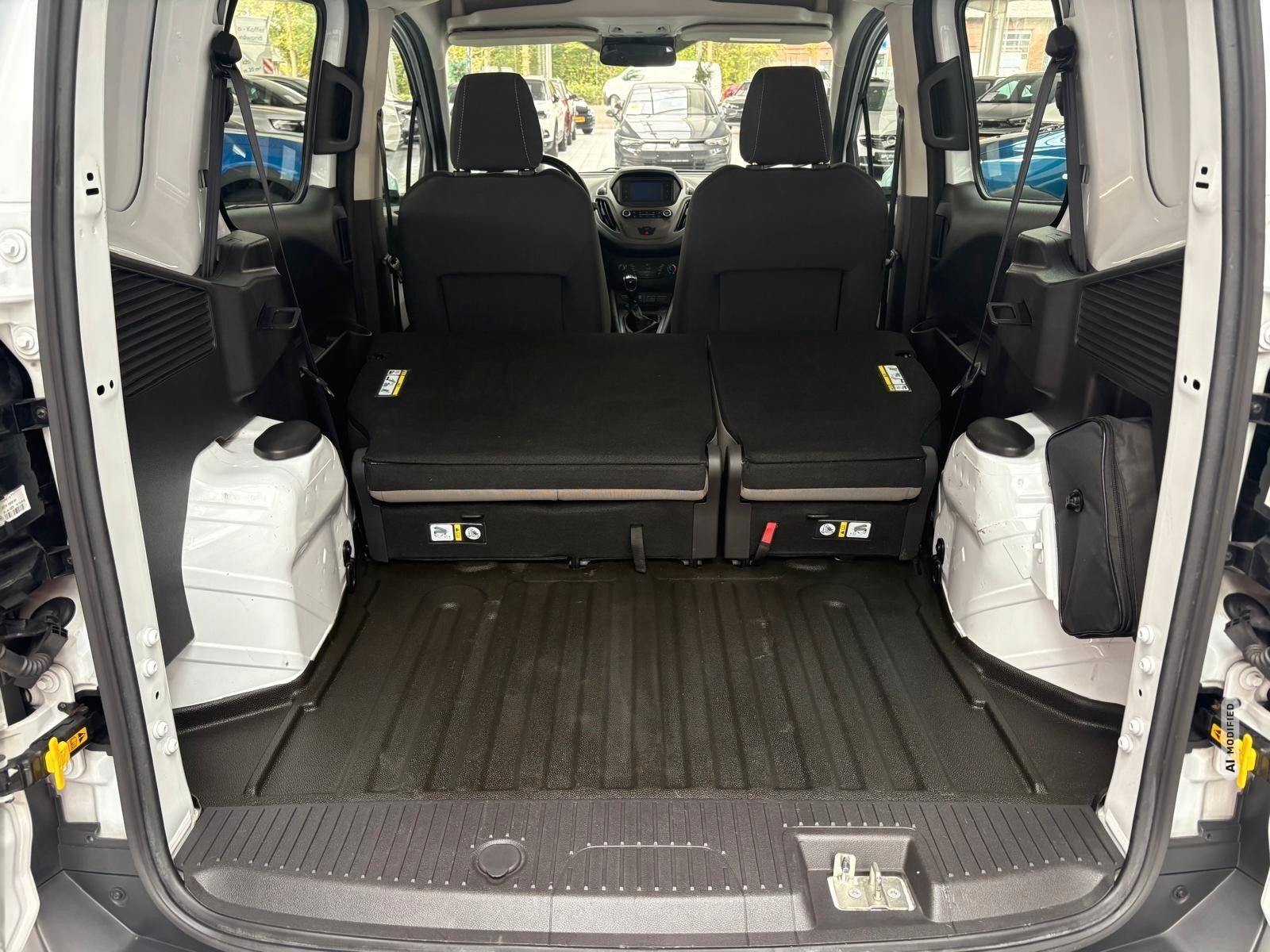 Ford Transit Courier Kombi Trend *SHZ PDC ISO u.v.m*