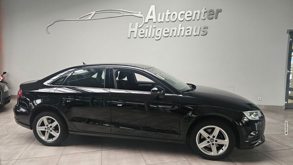 Audi A3 Limousine 30 TFSI Navi 2.Hand LED Tempo