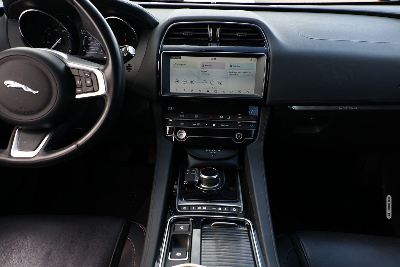 Jaguar F-Pace 20d Prestige Leder LED Nav SHZ PDC LM19Z