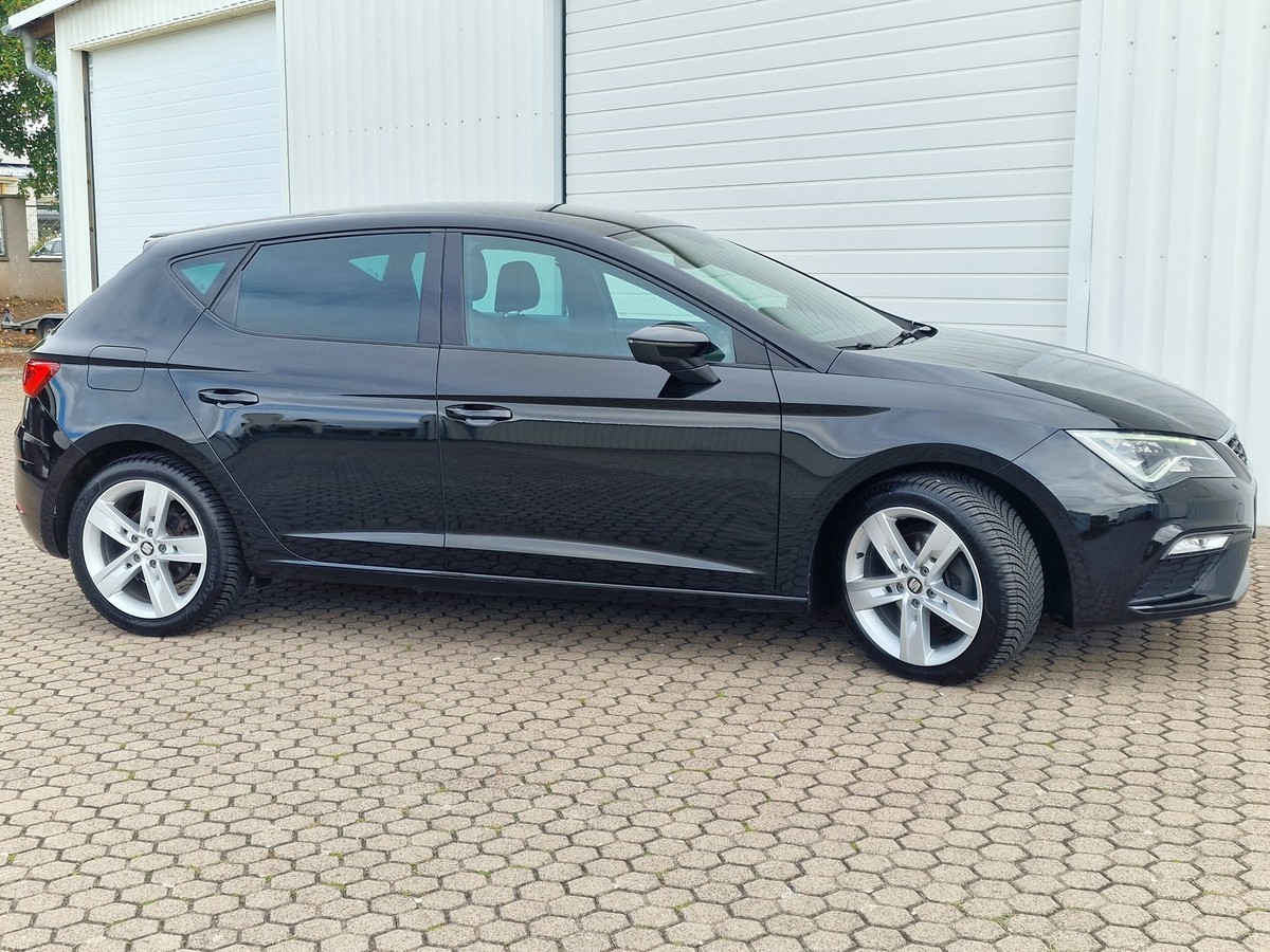 Seat Leon 1.5 TSI FR*Leder*Navi*LED*Apple & Android