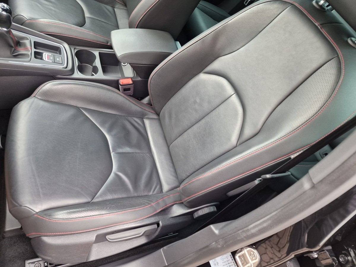 Seat Leon 1.5 TSI FR*Leder*Navi*LED*Apple & Android