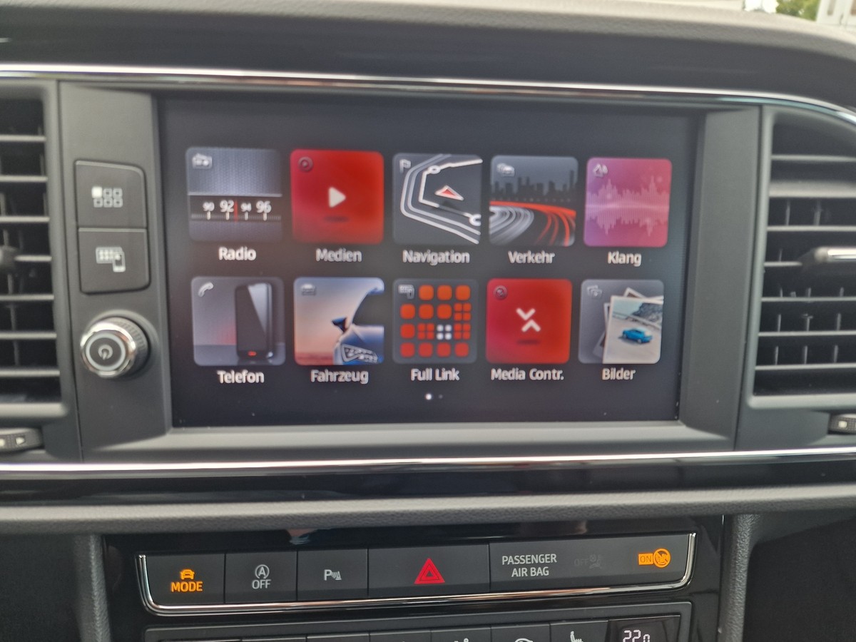 Seat Leon 1.5 TSI FR*Leder*Navi*LED*Apple & Android