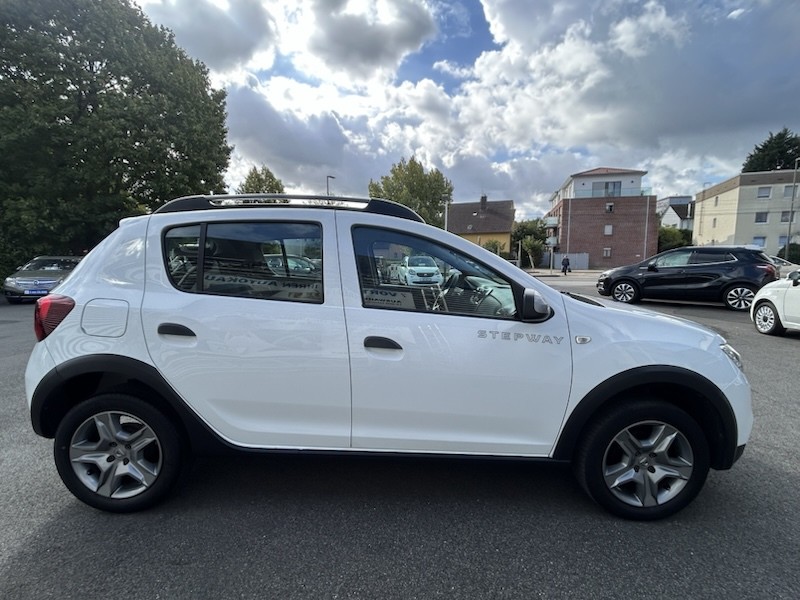 Dacia Sandero 0.9 TCe STEPWAY PRESTIGE KLIMA*NAVI*BTH*PDC*R-CAM
