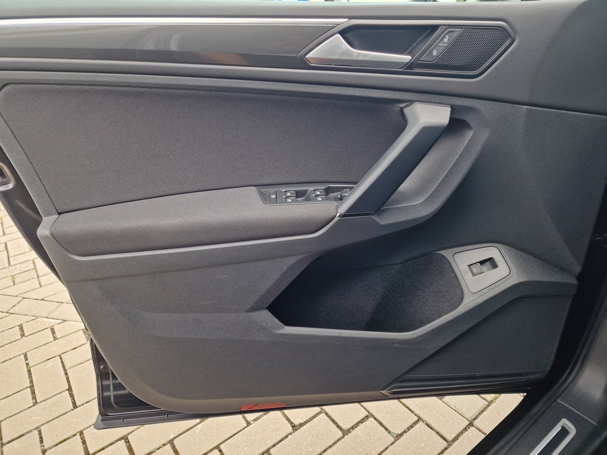 Volkswagen Tiguan  TSI*AHK*ACC*Navi*LED*R-Kamera