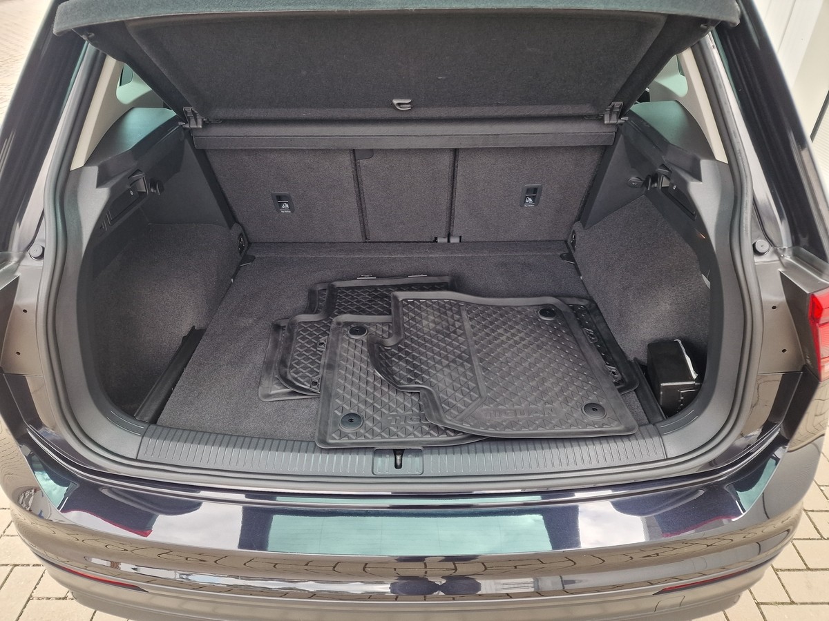 Volkswagen Tiguan  TSI*AHK*ACC*Navi*LED*R-Kamera