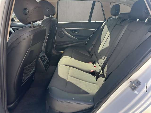 BMW 320 i xDrive Sport Line +ACC+NAVIGATION+HEAD-UP+