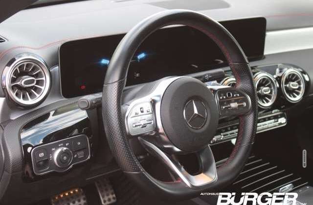 Mercedes-Benz CLA 220 AMG *Geräusche Motor* Navi ACC Kamera SitzHZG LED