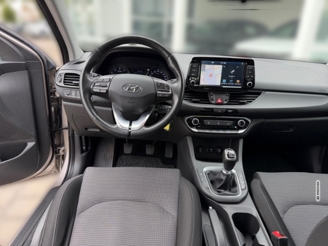 Hyundai i30 Select 1.4 Navi Apple CarPlay Android Auto Fahrerprofil WLAN Kom-paket