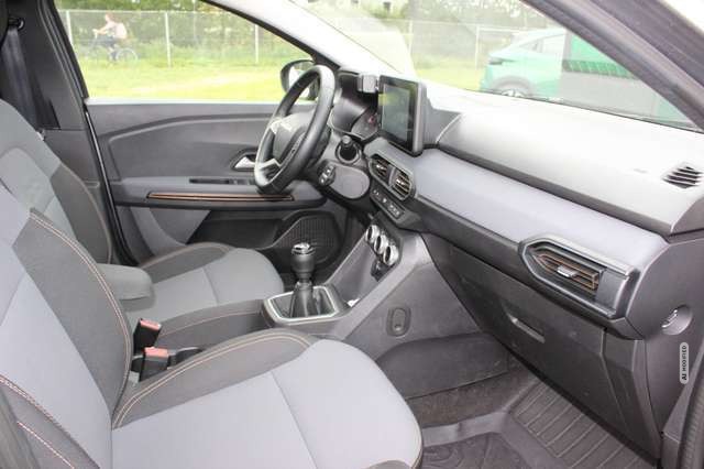 Dacia Jogger Extreme Eco-G 100 7 Sitzer