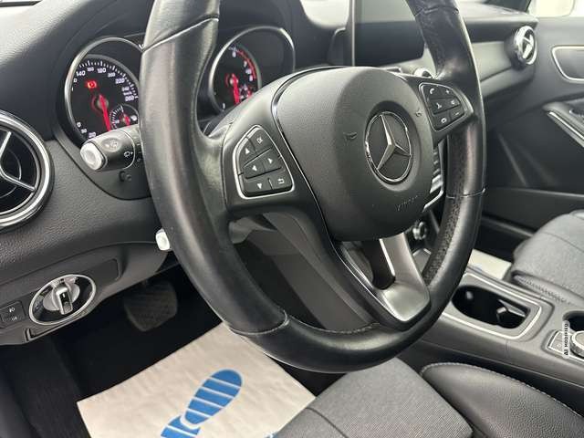 Mercedes-Benz GLA 220 4Matic 