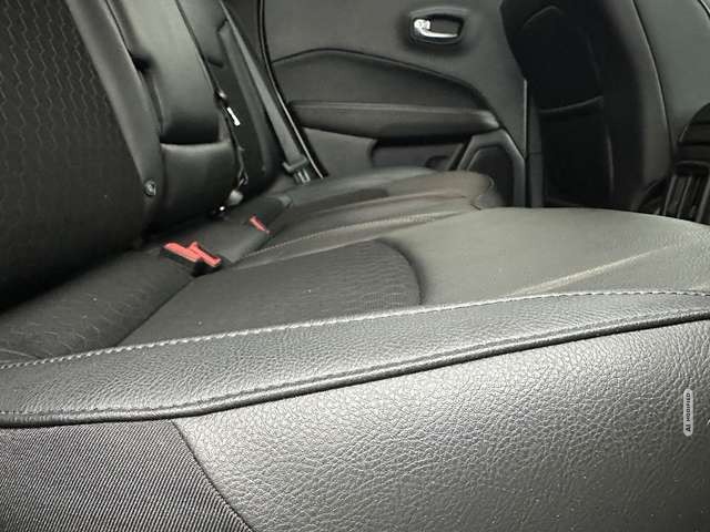 Jeep Compass Limited FWD 