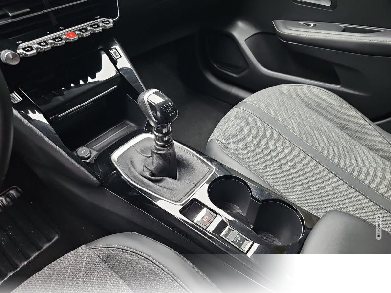Peugeot 208 1.2 PureTech 100 Allure LED DAB LM