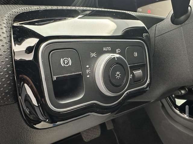 Mercedes-Benz A 180 d Progressive 