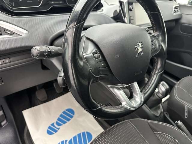 Peugeot 208 Allure 